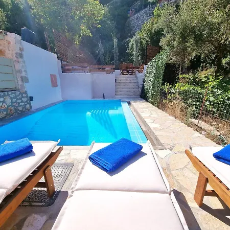 Karya Boutique Mansion *